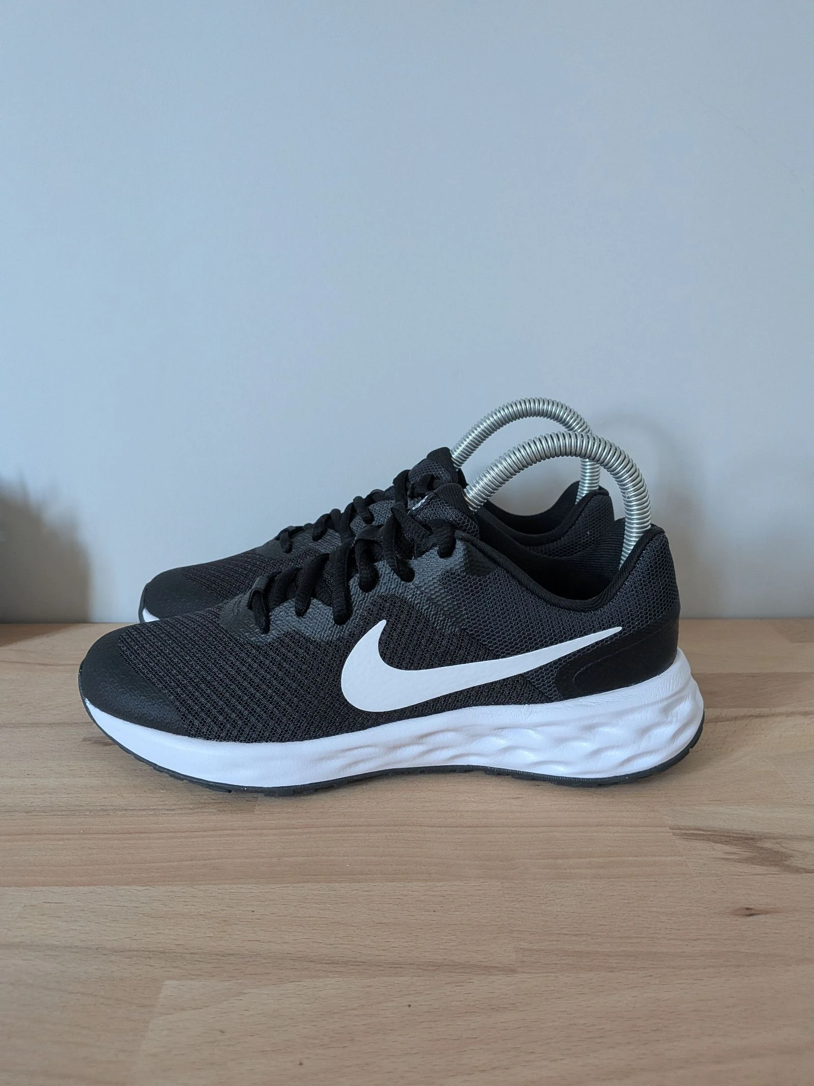Basket Nike Révolution 6 NN 
